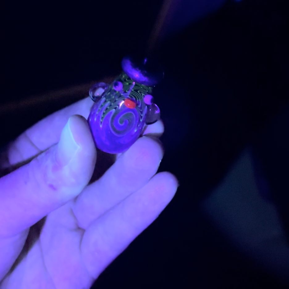 Swan Glass x Jackie's Glass Collab: UV Linework Duck