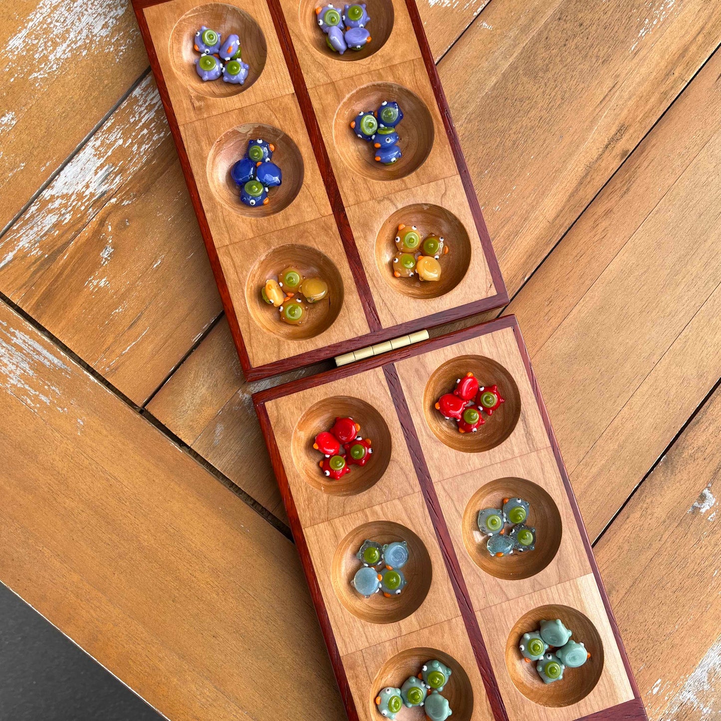 Mancala ducks: set of 48 glass ducks